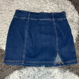So Mini Skirt Size 17